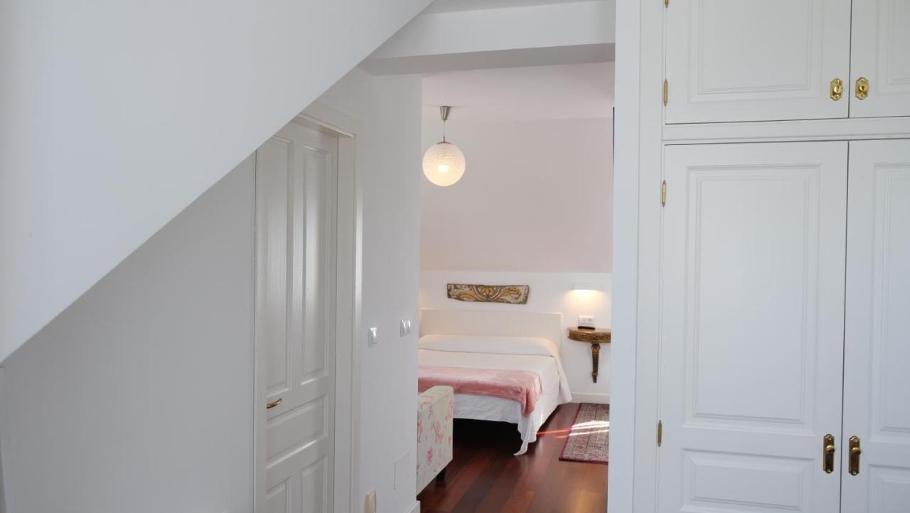 Hotel La Casa De Las Camelias Busto Екстериор снимка
