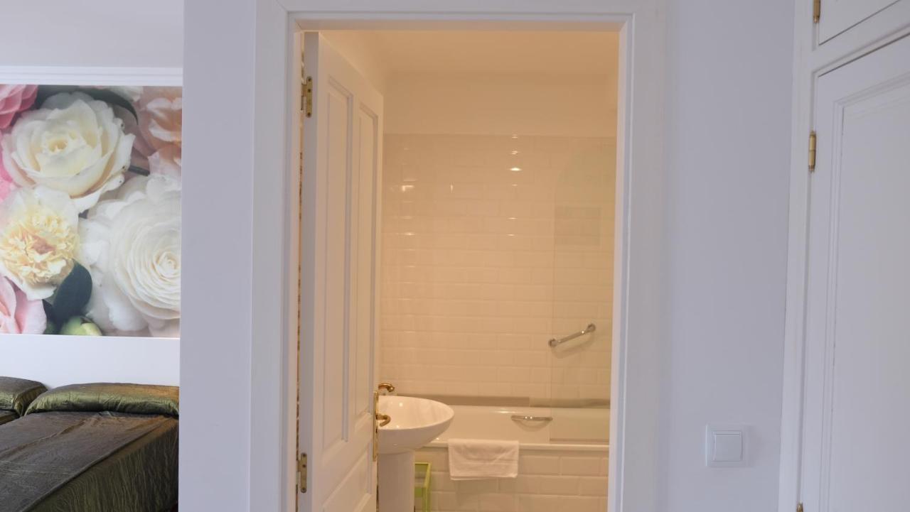 Hotel La Casa De Las Camelias Busto Екстериор снимка